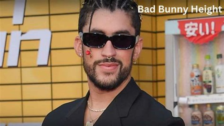 Bad Bunny Height, Weight, Body Measurements, Shoe Size