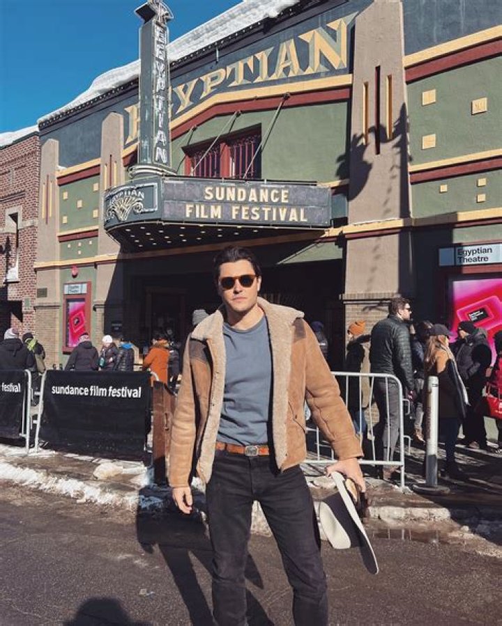 Blair Redford Age Wiki Bio Dating Girlfriend Married Wife Net Worth 2017!