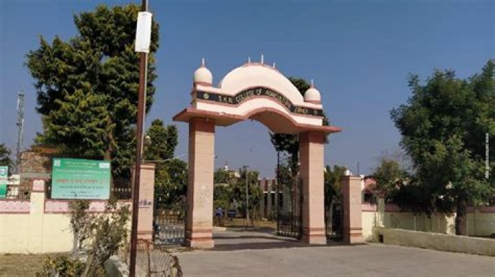 Dk Metcalf Ethnicity / Religion : Biography, Net worth, Age, Family & More details - SarkariResult