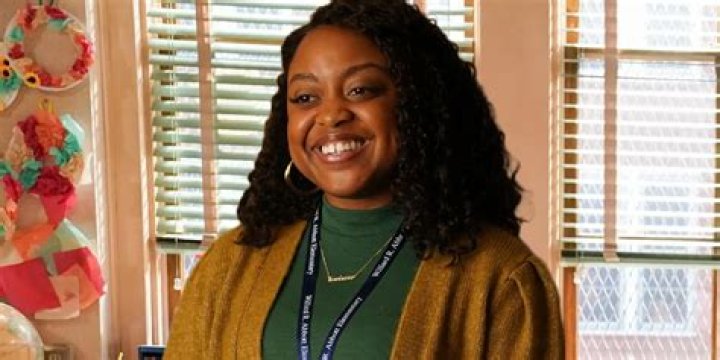 Janelle James Boyfriend Or Partner, Is The Abbott Elementary Actress Dating? - SarkariResult