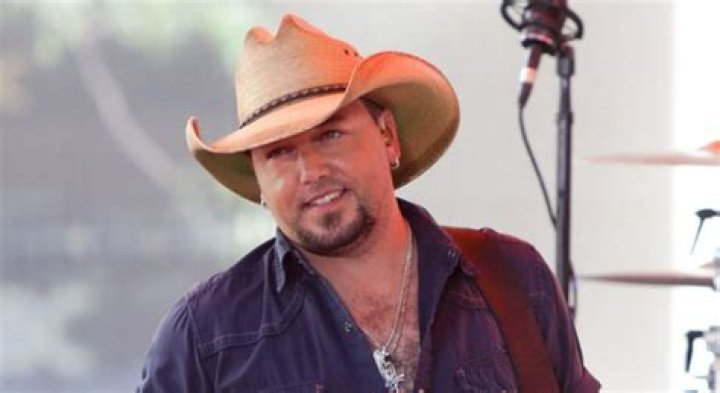 Jason Aldean Height, Weight, Body Measurements, Shoe Size