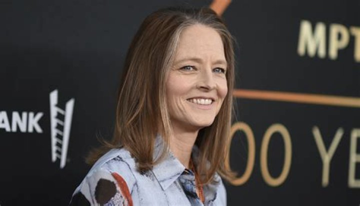 Jodie Foster Net Worth: Career, Family, Age, Income, Wiki, Bio, All You Need to Know - SarkariResult