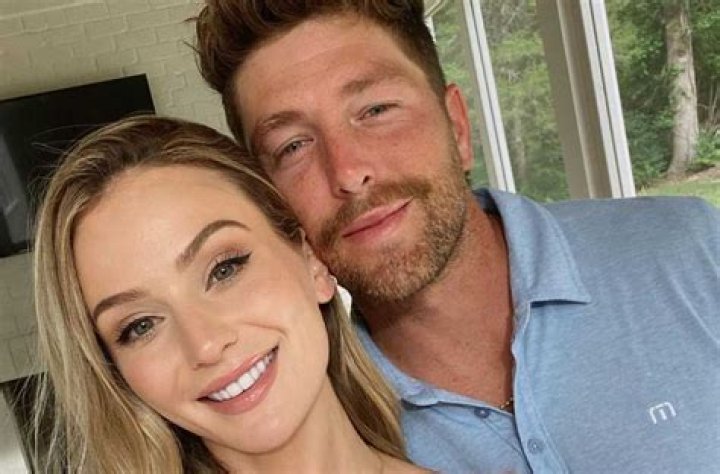 Lauren Bushnell Called Off Her Relatinship With Her Boyfriend, Net Worth, Wiki Facts