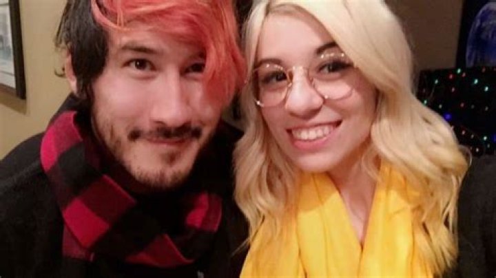 Markiplier Wiki: Net Worth, Girlfriend, Height, Age, Dad, Family